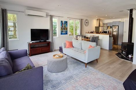 Photo of property in 37 Brandon Street, Featherston, 5710