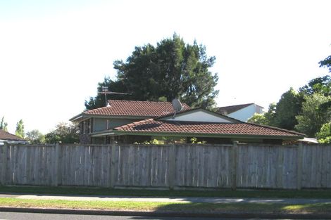 Photo of property in 33 Murvale Drive, Bucklands Beach, Auckland, 2014