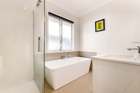 Photo of property in 24b Ribblesdale Road, Henderson, Auckland, 0612