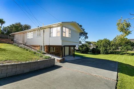 Photo of property in 79 Tiroroa Avenue, Te Atatu South, Auckland, 0610