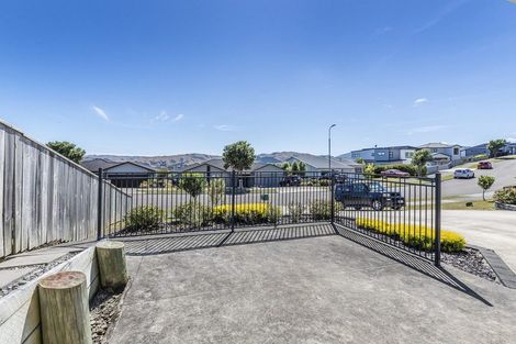 Photo of property in 9a Madeira Close, Whitby, Porirua, 5024