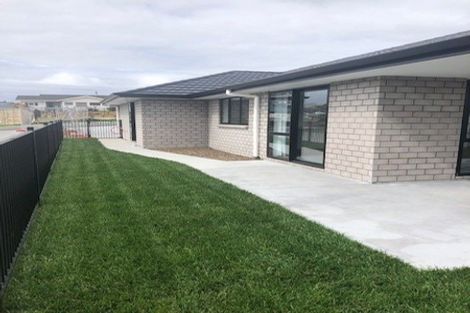 Photo of property in 4 Richardson Road, Omokoroa, 3114