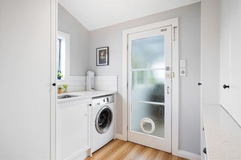 Photo of property in 31 Hillcrest Road, Papatoetoe, Auckland, 2025