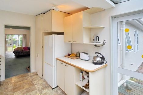 Photo of property in 64 Dunns Avenue, The Pines Beach, 7630