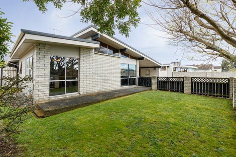 Photo of property in 6 Paradise Place, Milson, Palmerston North, 4414