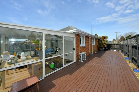 Photo of property in 76 Northcote Road, Northcote, Christchurch, 8052