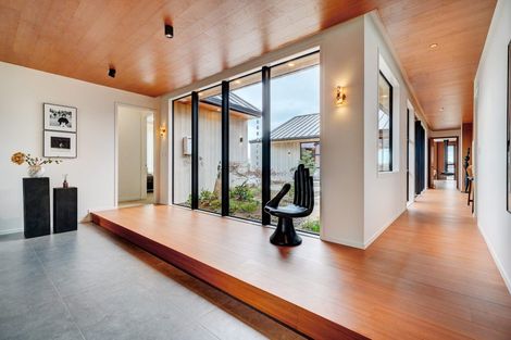 Photo of property in 10 Taha Puke Road, Okura Bush, Silverdale, 0794