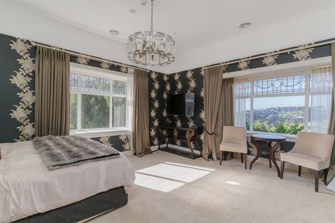 Photo of property in 141 Hackthorne Road, Cashmere, Christchurch, 8022