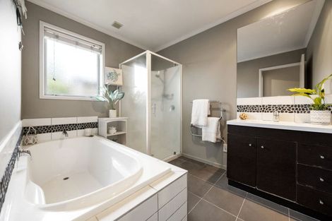 Photo of property in 22 Santiago Place, Flagstaff, Hamilton, 3210