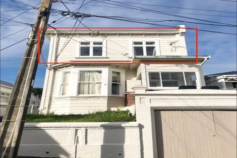 Photo of property in 16 Glendavar Street, Berhampore, Wellington, 6023