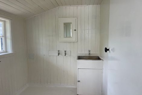 Photo of property in 4 Gibbs Crescent, Wainuiomata, Lower Hutt, 5014