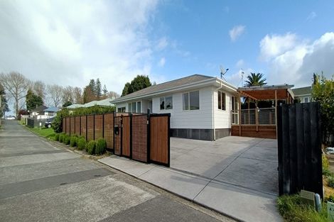 Photo of property in 5 Josie Lane, Manurewa, Auckland, 2102