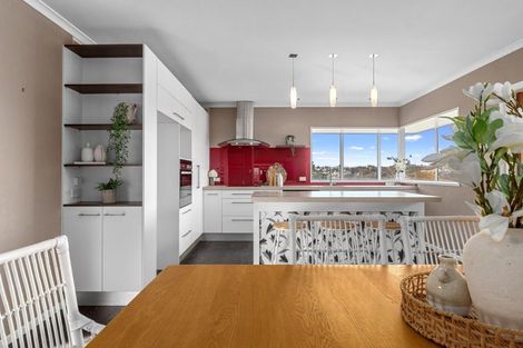 Photo of property in 4 Sunny Bay Road, Matua, Tauranga, 3110