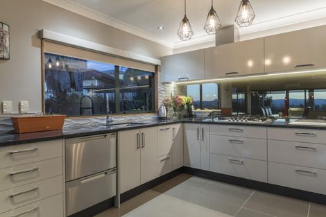 Photo of property in 12 Summerhaven Place, Ohauiti, Tauranga, 3112