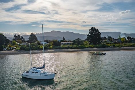 Photo of property in 77 Trewavas Street, Motueka, 7120