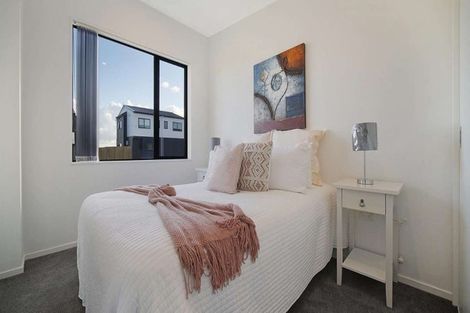 Photo of property in 22b Crestview Rise, Papakura, 2110