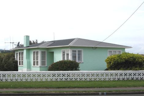 Photo of property in 24 Polson Street, Castlecliff, Whanganui, 4501