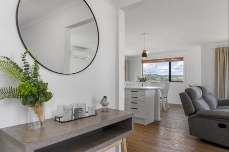 Photo of property in 2 Stingray Drive, Omokoroa, 3114