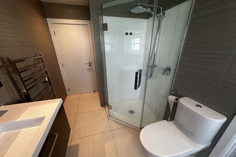 Photo of property in 88 Exmouth Road, Northcote, Auckland, 0627