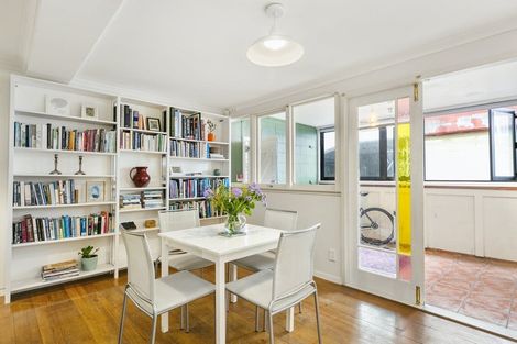 Photo of property in 241/21 Left Bank, Te Aro, Wellington, 6011