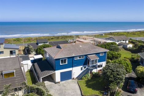 Photo of property in 5 Scott Avenue, Otaki Beach, Otaki, 5512