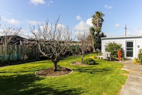 Photo of property in 8b Te Awa Street, Foxton Beach, Foxton, 4815