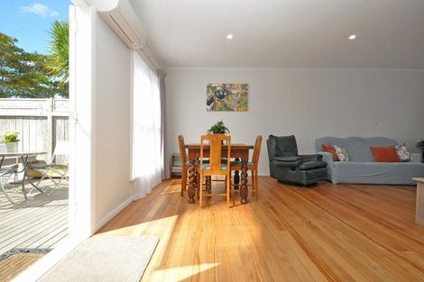 Photo of property in 74a Arimu Road, Papakura, 2110