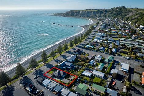 Photo of property in 136 Esplanade, Kaikoura, 7300