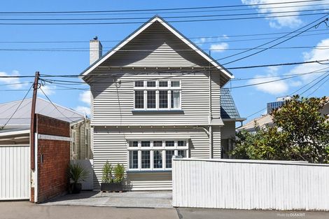 Photo of property in 85 Grant Road, Thorndon, Wellington, 6011