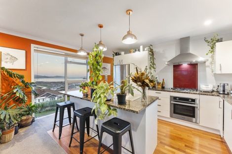 Photo of property in 22 Arahiwi Grove, Tirohanga, Lower Hutt, 5010