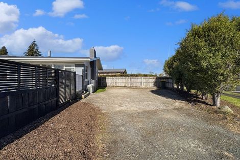 Photo of property in 10 Fuchsia Avenue, Pukete, Hamilton, 3200