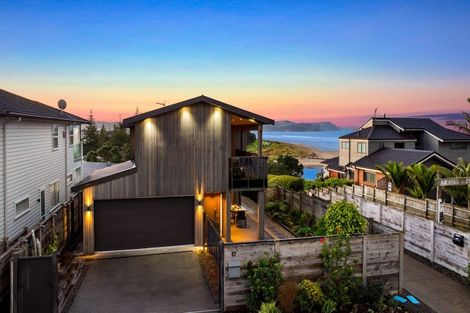 Photo of property in 57 Rosario Crescent, Red Beach, 0932