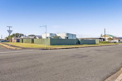 Photo of property in 11 Mcnaughton Street, Waitara, 4320