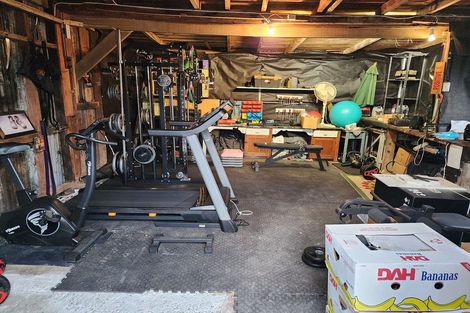 Photo of property in 10 Paraekaretu Street, Hunterville, 4730