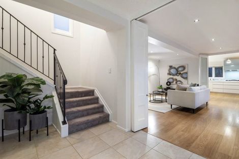 Photo of property in 22 Eversleigh Road, Belmont, Auckland, 0622