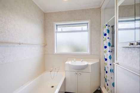 Photo of property in 43 Holyrood Street, Taradale, Napier, 4112