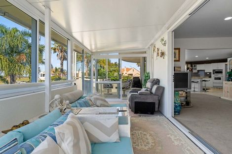 Photo of property in 2 Seychelles Drive, Papamoa Beach, Papamoa, 3118