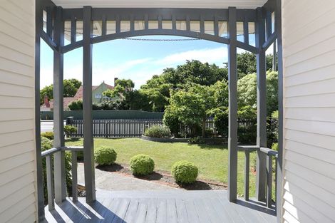 Photo of property in 390 Featherston Street, Palmerston North, 4414
