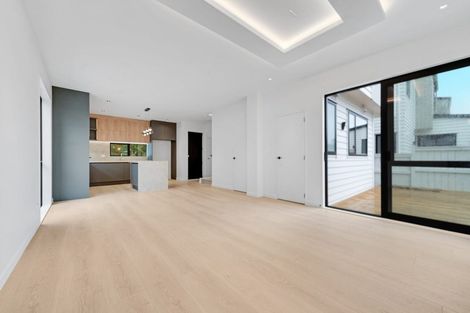 Photo of property in 4 Barrie Avenue, Papatoetoe, Auckland, 2025