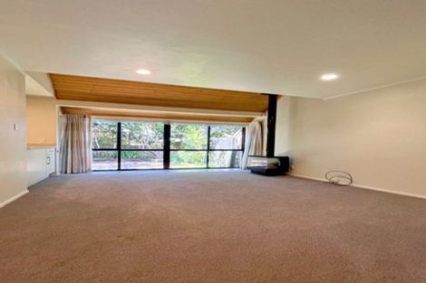 Photo of property in 17a Karetu Road, Greenlane, Auckland, 1051