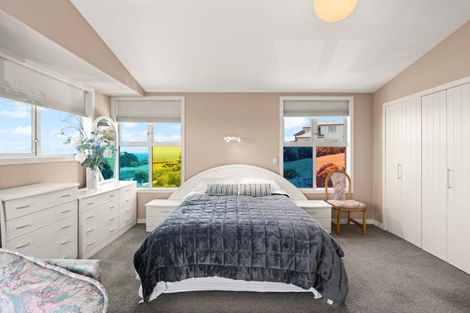 Photo of property in 14 Highgrove, Saint Clair, Dunedin, 9012