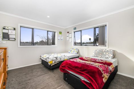 Photo of property in 6a Braeburn Place, Takanini, 2112