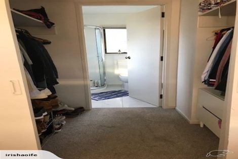 Photo of property in 24a East Coast Road, Milford, Auckland, 0620