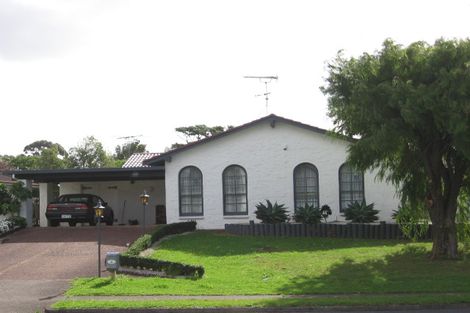 Photo of property in 32 Meadway, Sunnyhills, Auckland, 2010