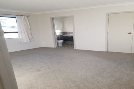 Photo of property in 25a Wallath Road, Westown, New Plymouth, 4310