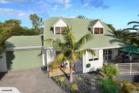 Photo of property in 94 Unsworth Drive, Unsworth Heights, Auckland, 0632