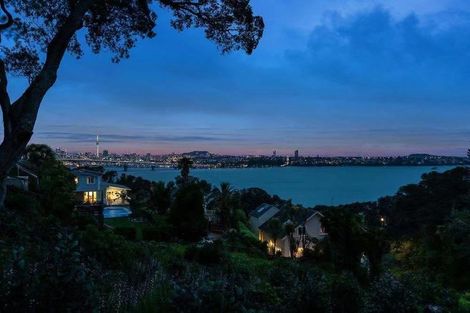 Photo of property in 32a Hinemoa Street, Birkenhead, Auckland, 0626