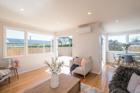 Photo of property in 7a Tawa Street, Waikanae, 5036