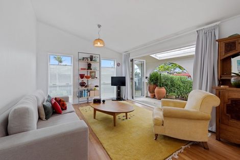Photo of property in 34a Golf Road, Mount Maunganui, 3116