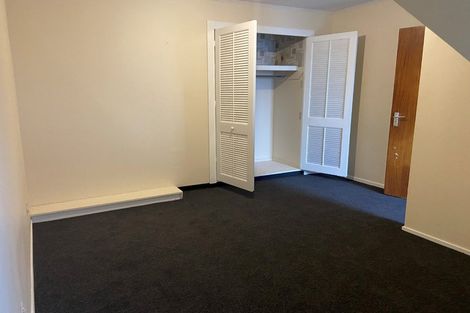 Photo of property in 20a Bloomsbury Grove, Newlands, Wellington, 6037